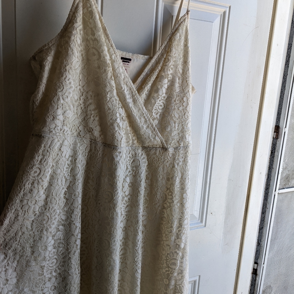 Cream lace overlay Xhilaration dress